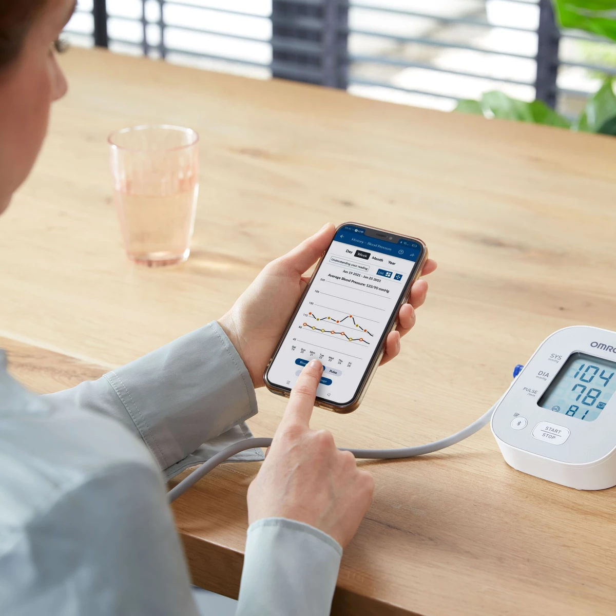 Omron-X2-Smart+Tensiometru-brat-validat-clinic-transfer-date-Bluetooth