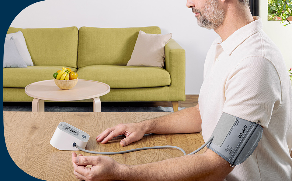 Tensiometru-automat-brat-Omron-X2-Essential-Intellisense-masurare-acasa-tensiune-arteriala