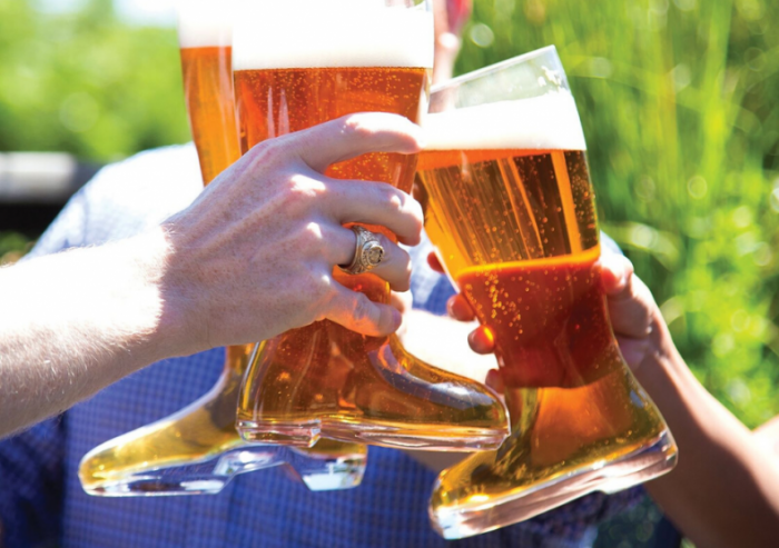 Pahar de bere in forma de cizma [3]