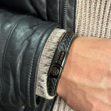 Bratari piele barbati - Brățară Bărbați Personalizată, Piele Neagră 10mm, Închidere Magnetică Neagră, Inox