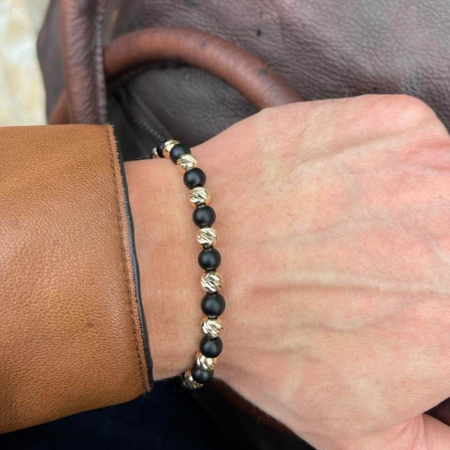 Bratara cu bilute de aur si pietre onix mat 6 mm, snur impletit [3]