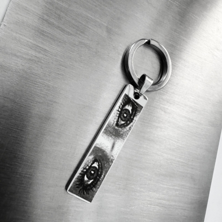 Breloc Personalizat cu Fotografia Ochilor și Text - Plăcuță Inox 40x10 mm, Gravură Laser, Garanție pe Viață [2]