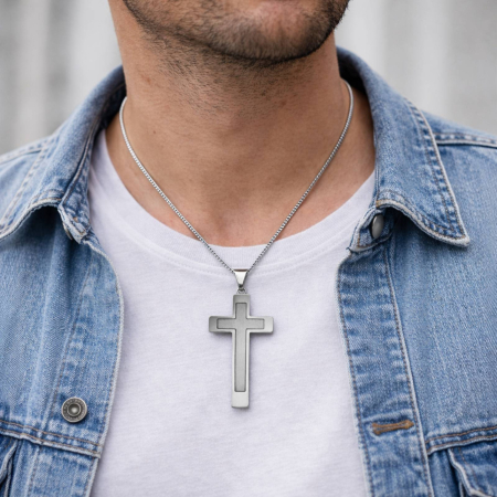 LANTISOARE - Lanț cu Cruce Bărbați Personalizat – Inox Argintiu, Rezistent la Apă, Lanț Box 60 cm