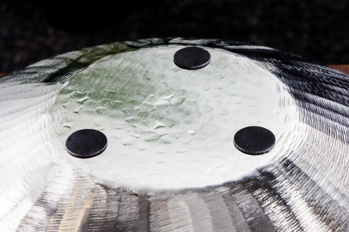 Bol decorativ ORIENT 55 cm cu efect de ciocănit argintiu [8]