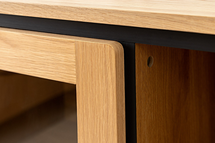 Bufet ATELIER 140 cm, aspect de stejar natural, cu picioare negre [8]