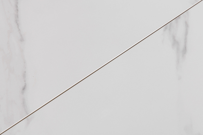 Masă de dining ATLAS 160-200cm extensibilă, aspect marmură, ceramică albă, sticlă securizată [5]