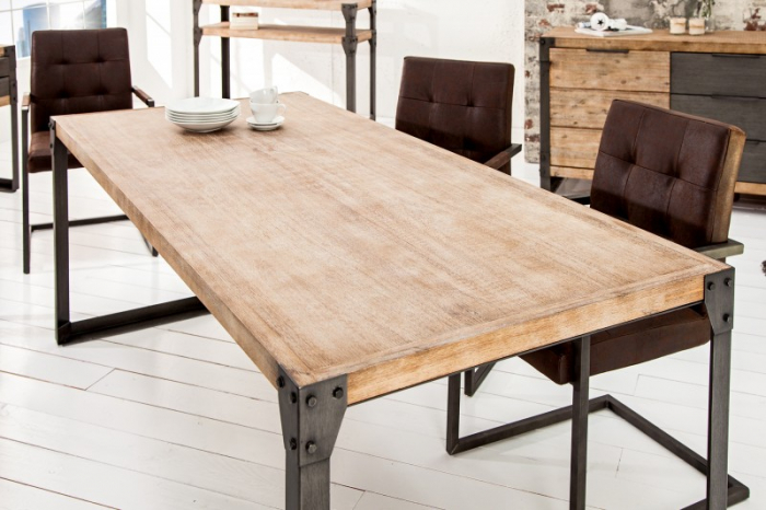 Masa dining Factory cu blat din lemn de salcam si piciare metalice  [2]