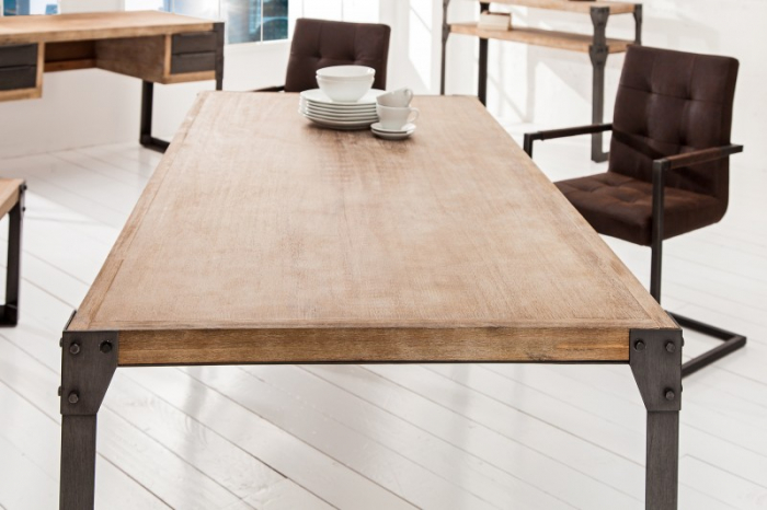 Masa dining Factory cu blat din lemn de salcam si piciare metalice  [4]