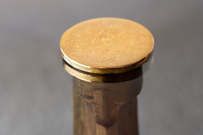 Masă laterală ABSTRACT 55cm, picioare din alamă și farfurie din sticlă neagră [7]