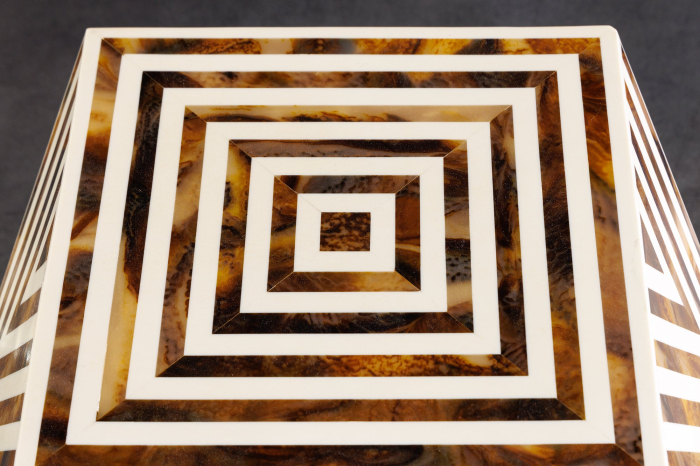 Masă laterală HARMONY NATURE 40cm alb-maro cu aspect de zebră [6]