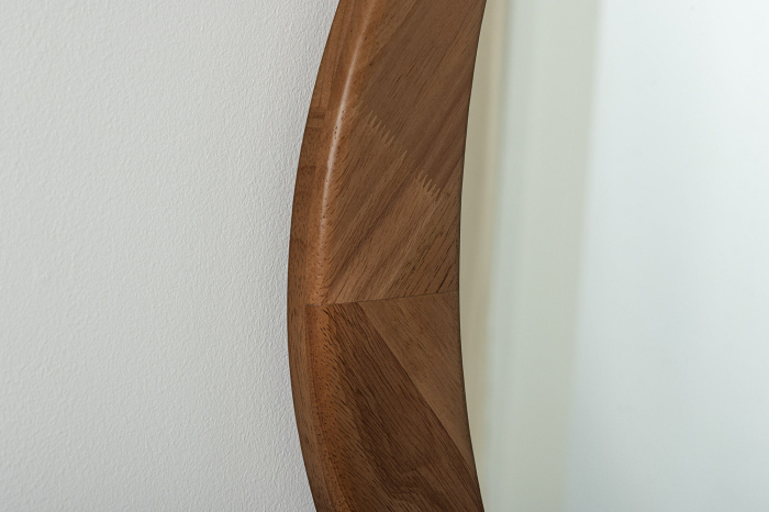 Oglindă de perete ORGANIC 65 cm din lemn masiv cu aspect de nuc [5]