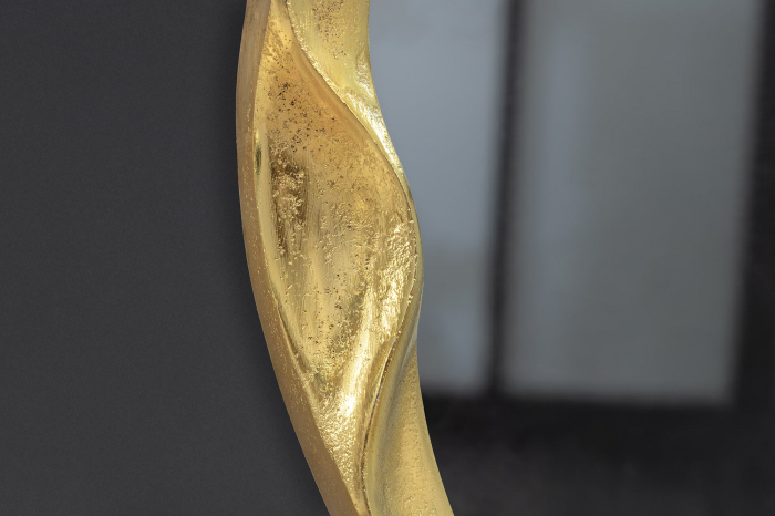 Oglindă de perete PORTRAIT 55 cm, ramă ondulată din metal auriu, realizată manual [5]