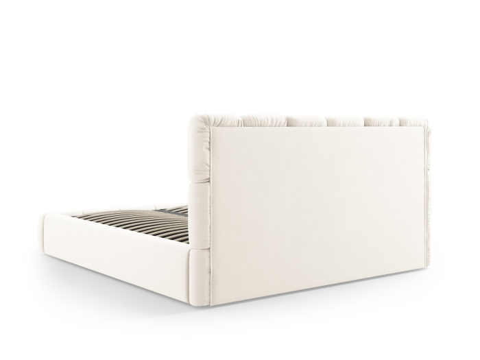 Pat Bellis cu tapițerie din catifea [4]