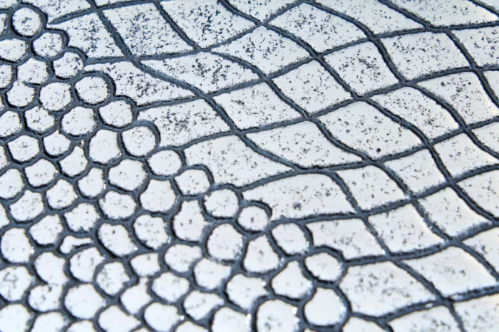 Set 2 masute de cafea ELEMENTS cu aspect de crocodil, 60 cm [6]