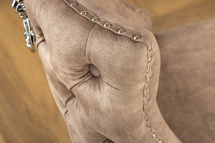 Set 2 scaune CASTLE DELUXE din catifea bej cu detaliu in forma de cap de leu [7]