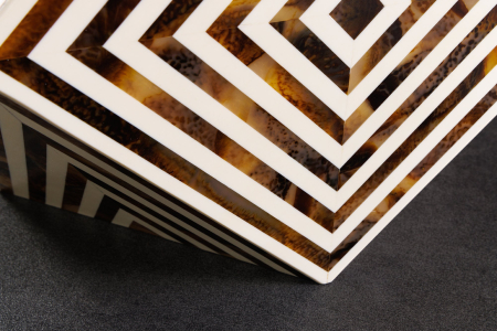 Masă laterală HARMONY NATURE 40cm alb-maro cu aspect de zebră [7]