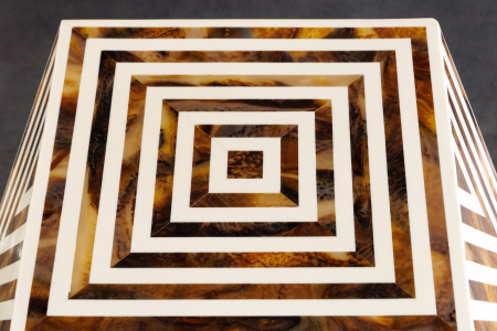 Masă laterală HARMONY NATURE 40cm alb-maro cu aspect de zebră [5]