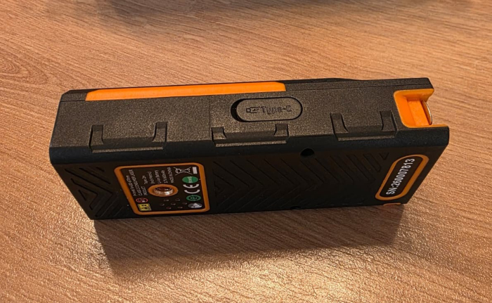 Telemetru laser 2 in 1 SNDWAY H-D510A, 50m, cu ruleta mecanica 2m, precizie ±2mm, functii suprafata/volum/Pitagora, baterie reincarcabila [2]