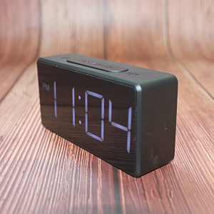 Ceas multifunctional cu design minimalist, model 8039 termometru, alarma, snooze, baterii / priza, negru [1]