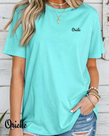 Orielle Basics - Tricou Orielle Basics verde mentă, croială Relaxed Fit, cu logo discret pe piept, prezentat pe model