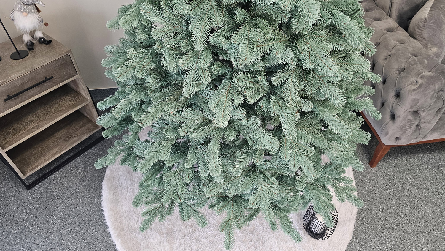 Brad artificial Christmas Deluxe by Sersimo, Kovalivska argintiu, 3D, 210cm [5]