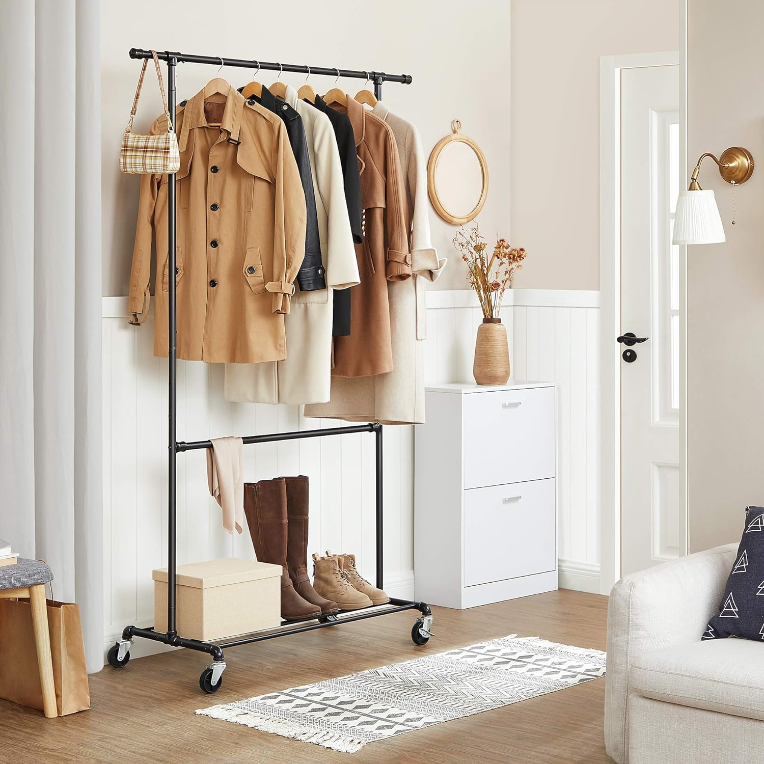 SONGMICS Suport pentru haine, cu raft si 2 sine de agatat, cadru metalic, cu roti, 130x49x198cm, industrial, negru [7]