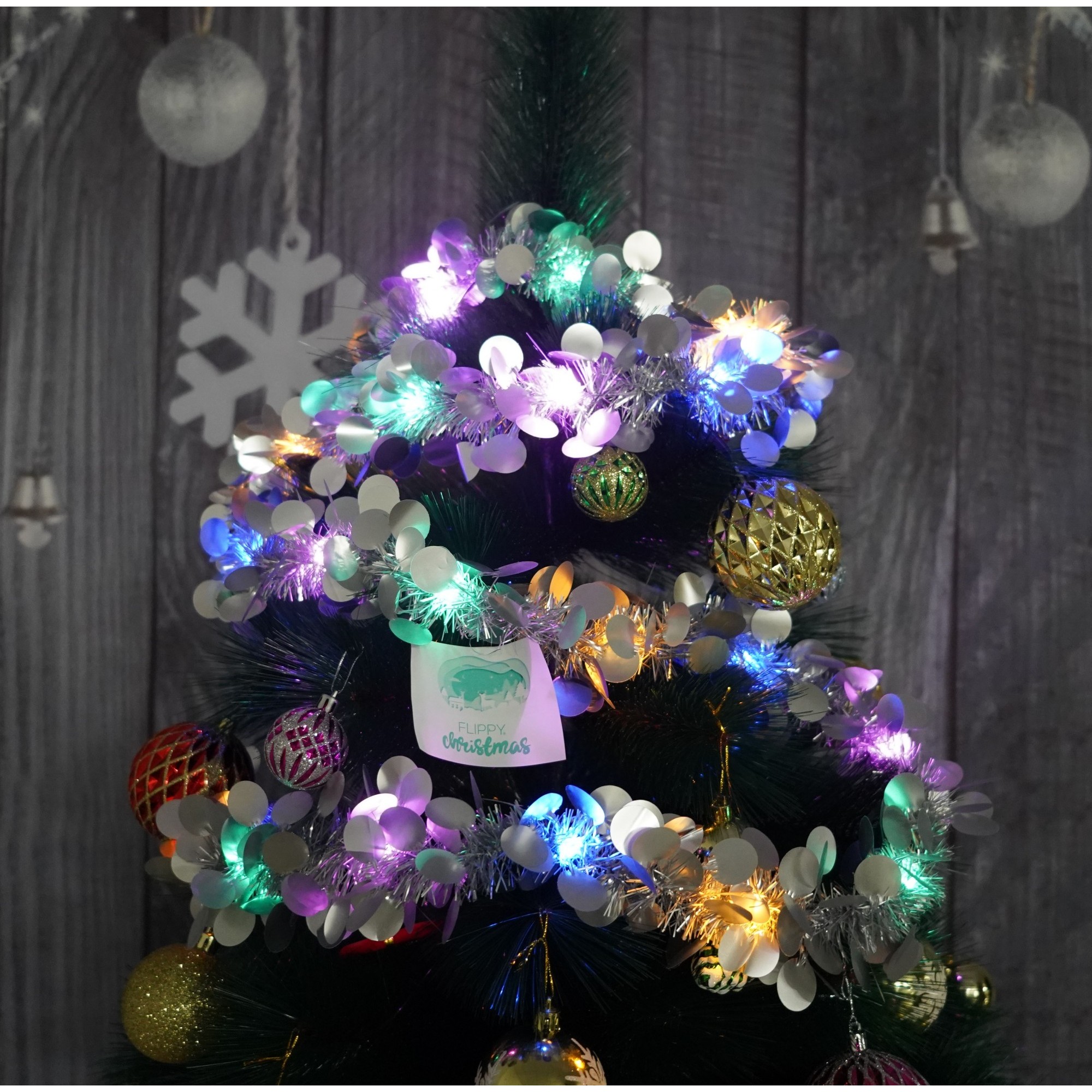 Beteala Craciun cu LED, Argintie, model cu paiete rotunde, 2 m x 5 cm, PVC, Sir, Artificiala,  [2]