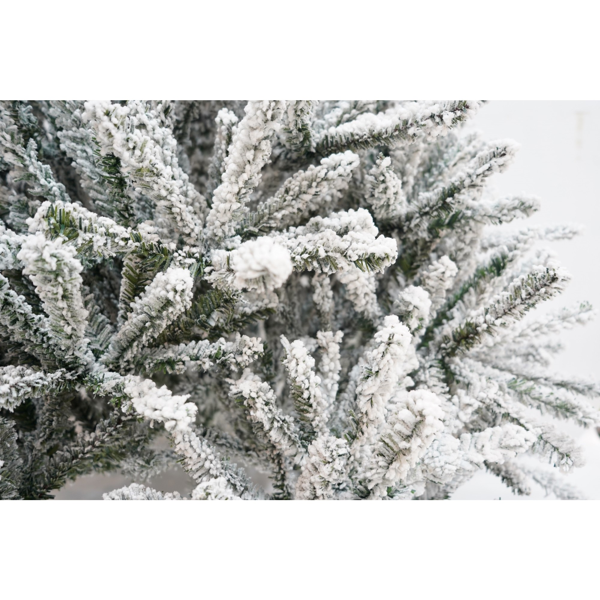 Brad Artificial de Craciun, , 1.8 m inaltime, Verde, Pulverizat alb-tip zapada, Diametru inferior 110 cm, Interior/ Exterior  [9]