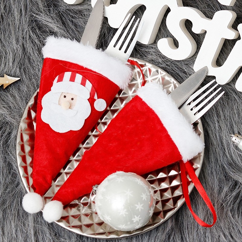 Husa decorativa festiva pentru 3 tacamuri , model caciulita cu Mos Craciun, material textil si poliester, 19 x 10 cm, rosu [7]