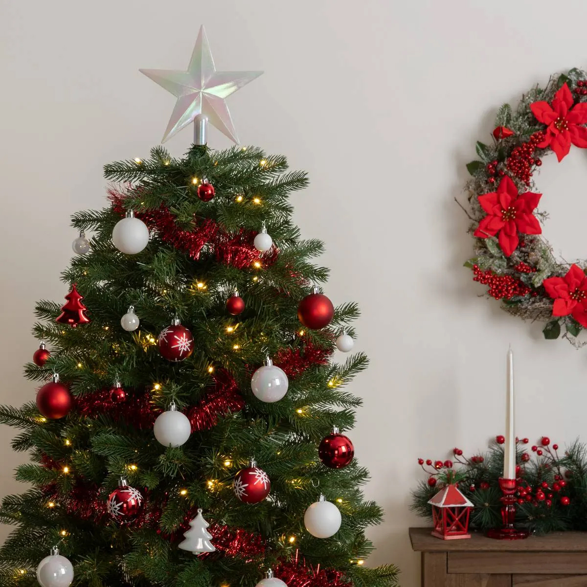 Set decoratiuni Craciun, 44 piese, cu globuri, ghirlanda si varf de brad, rosu si alb [18]