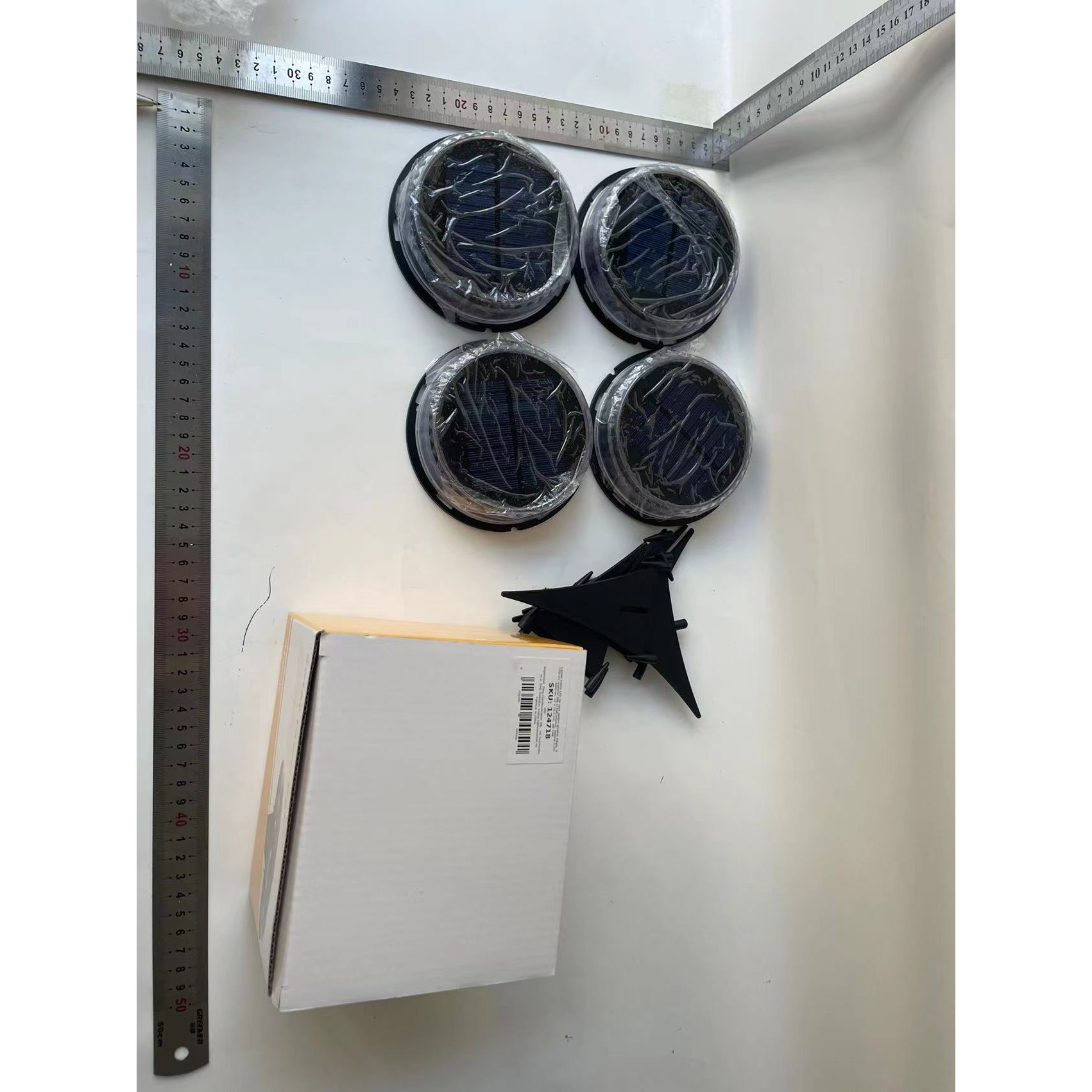 Lampa solara LED tip spot pentru gradina , 8 LED-uri, material ABS si Policarbonat, baterie 1.2V, 600mah, 12 x 13.5 cm, alb cald [7]