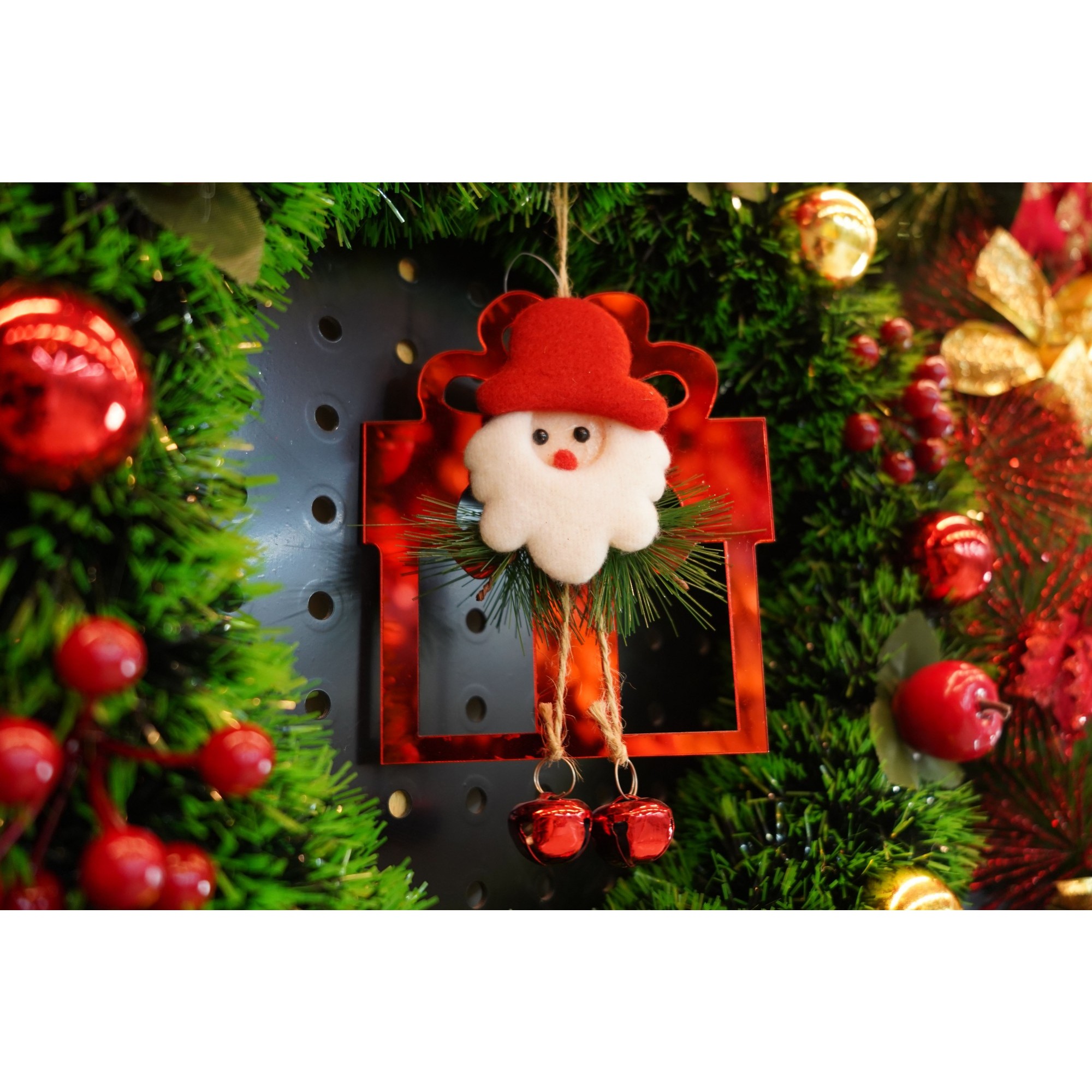 Ornament brad, , Cadou cu clopotei, Rosu, Lucios, 15*20CM, Acril, Interior/ Exterior [3]