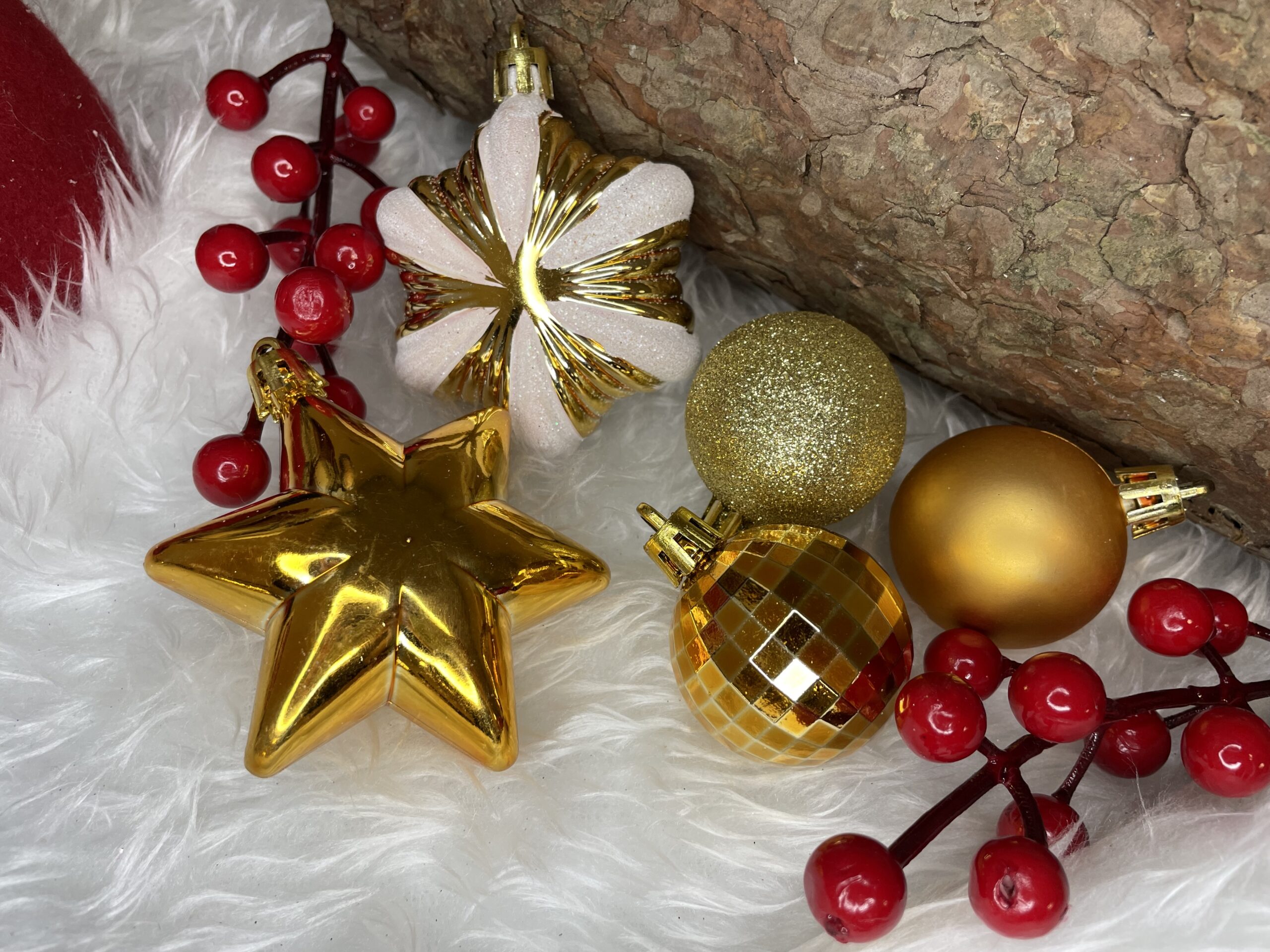 Set globuri si decoratiuni de Craciun, 155 piese, diverse dimensiuni, auriu [26]