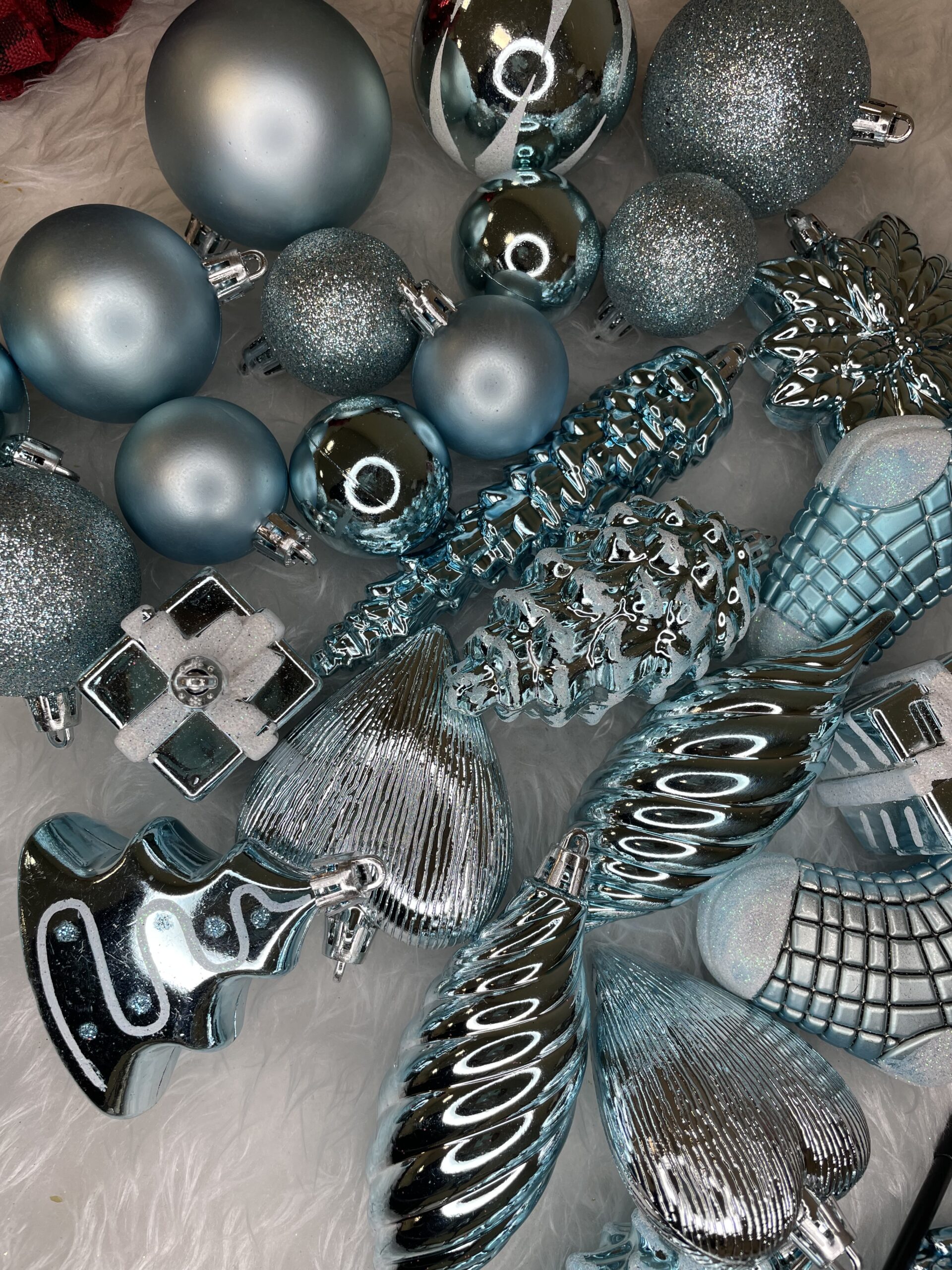 Set globuri si decoratiuni de Craciun, 72 piese, diverse dimensiuni, albastru [17]