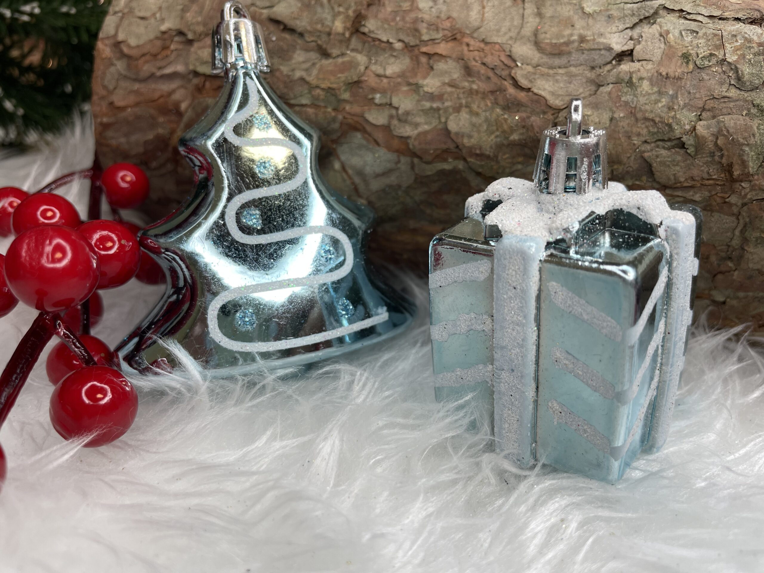 Set globuri si decoratiuni de Craciun, 72 piese, diverse dimensiuni, albastru [25]