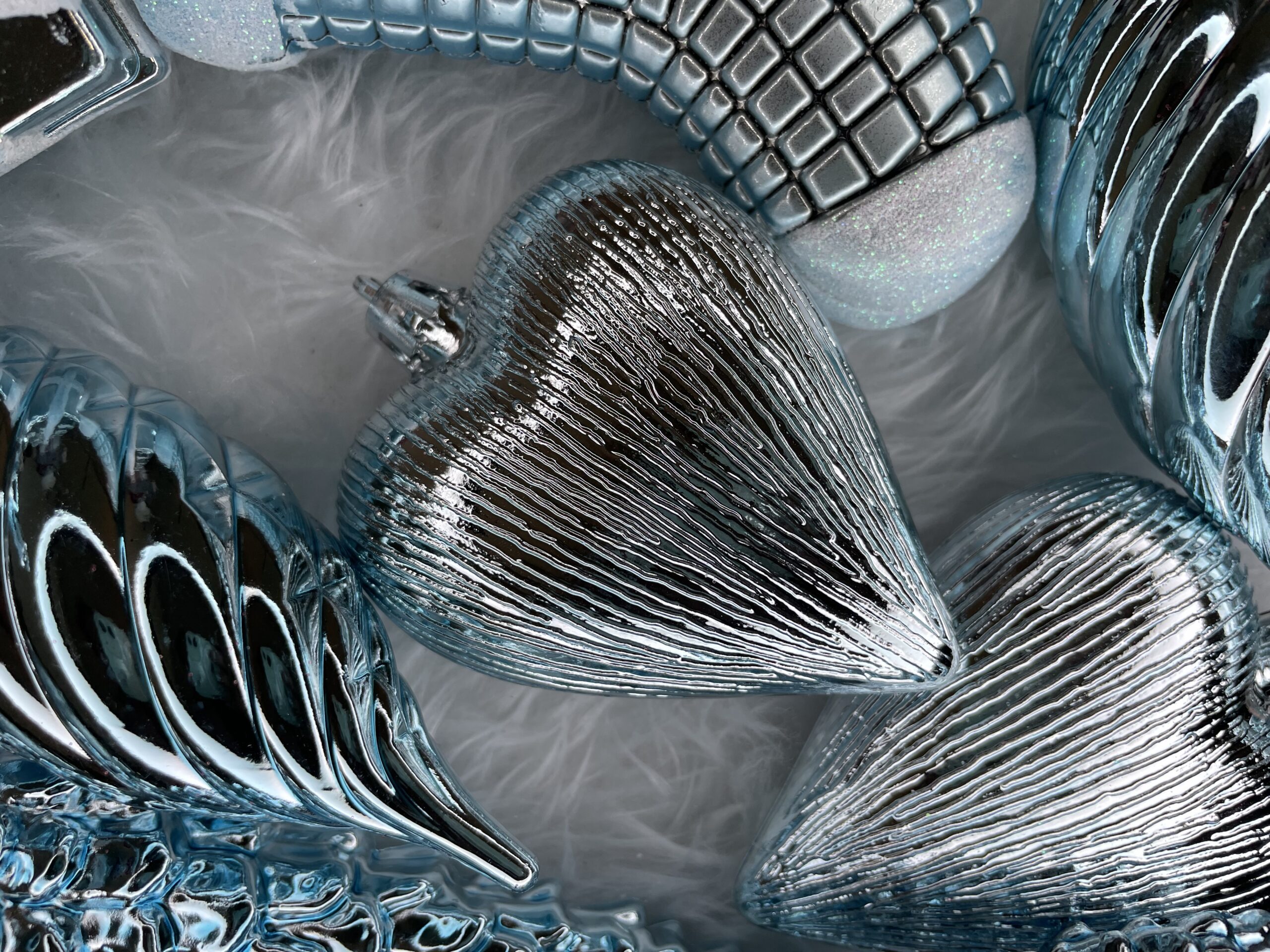 Set globuri si decoratiuni de Craciun, 72 piese, diverse dimensiuni, albastru [33]