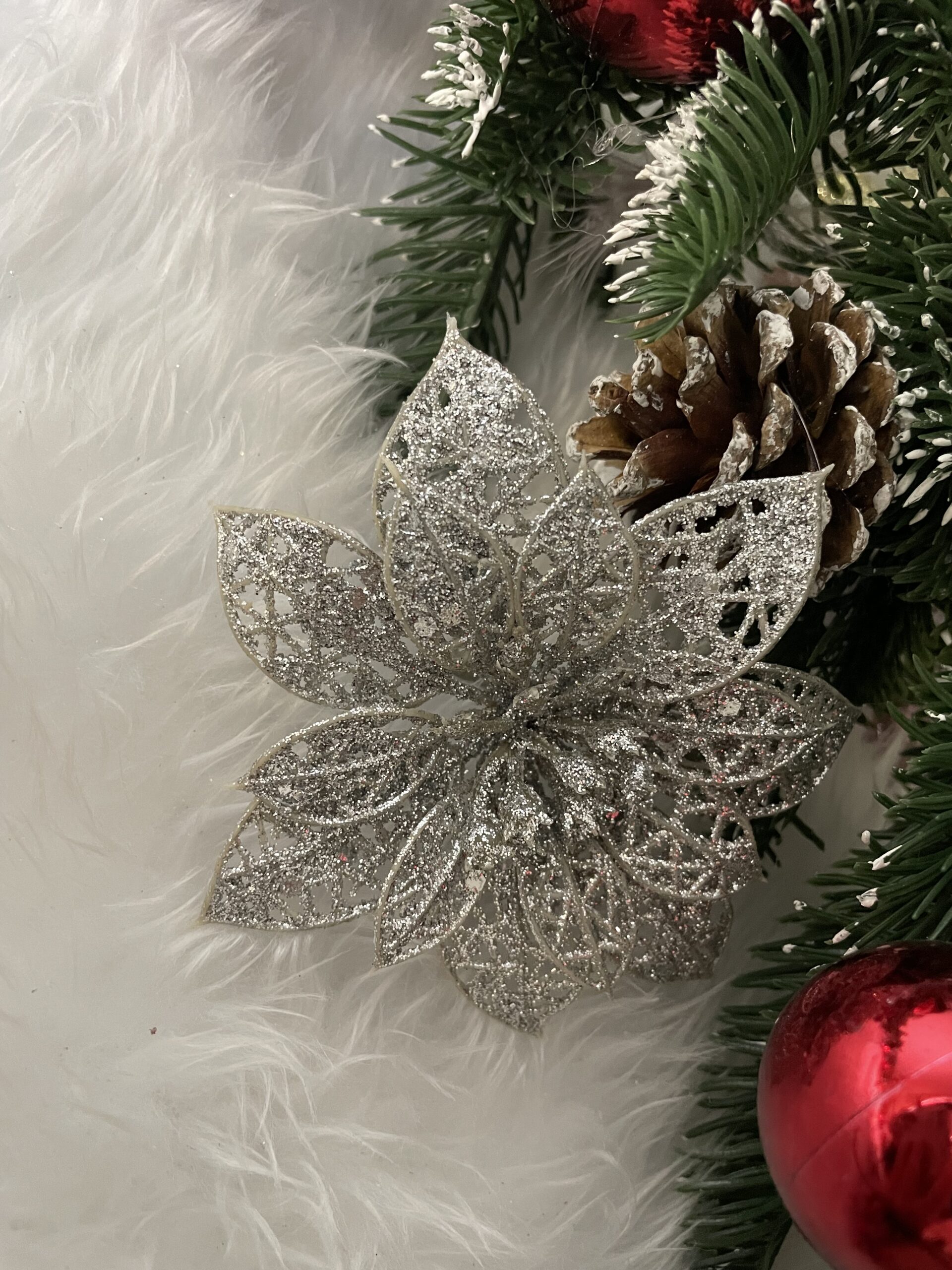 Set 10 ornamente pentru bradul de Craciun, stea Poinsettia, 10cm, argintiu [8]