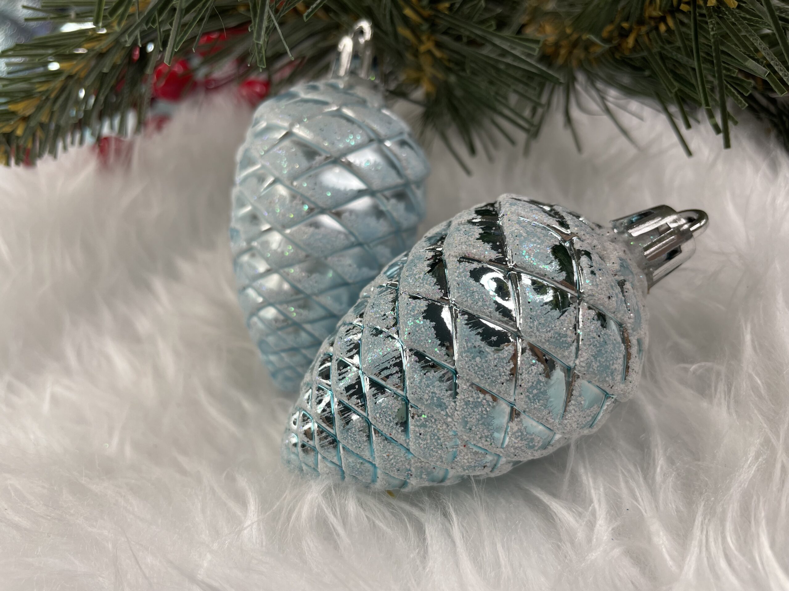 Set globuri si decoratiuni de Craciun, 77 piese, diverse dimensiuni, albastru [22]