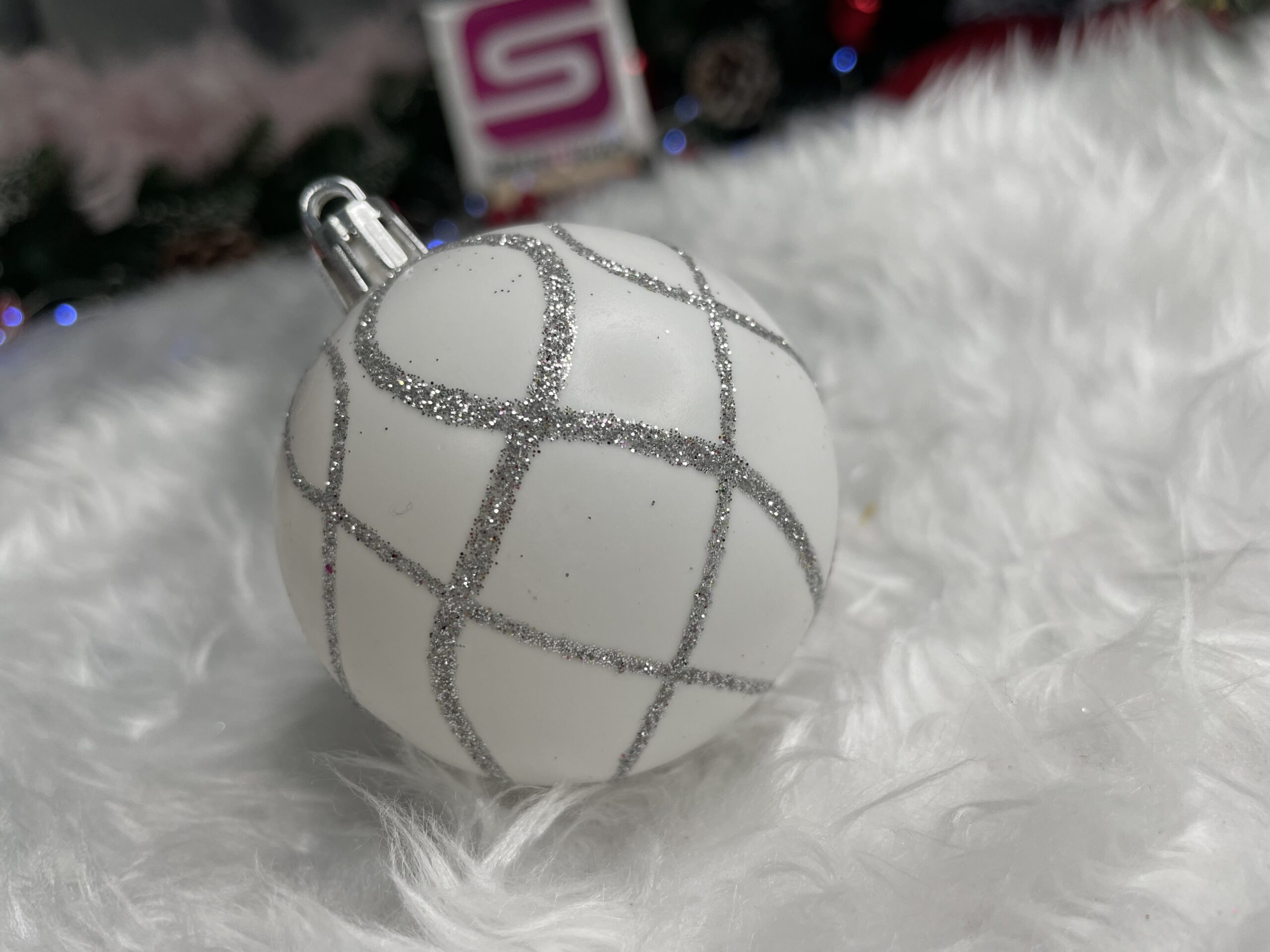 Set globuri de Craciun cu modele de sarbatori, 30 bucati, 6cm, argintiu [18]