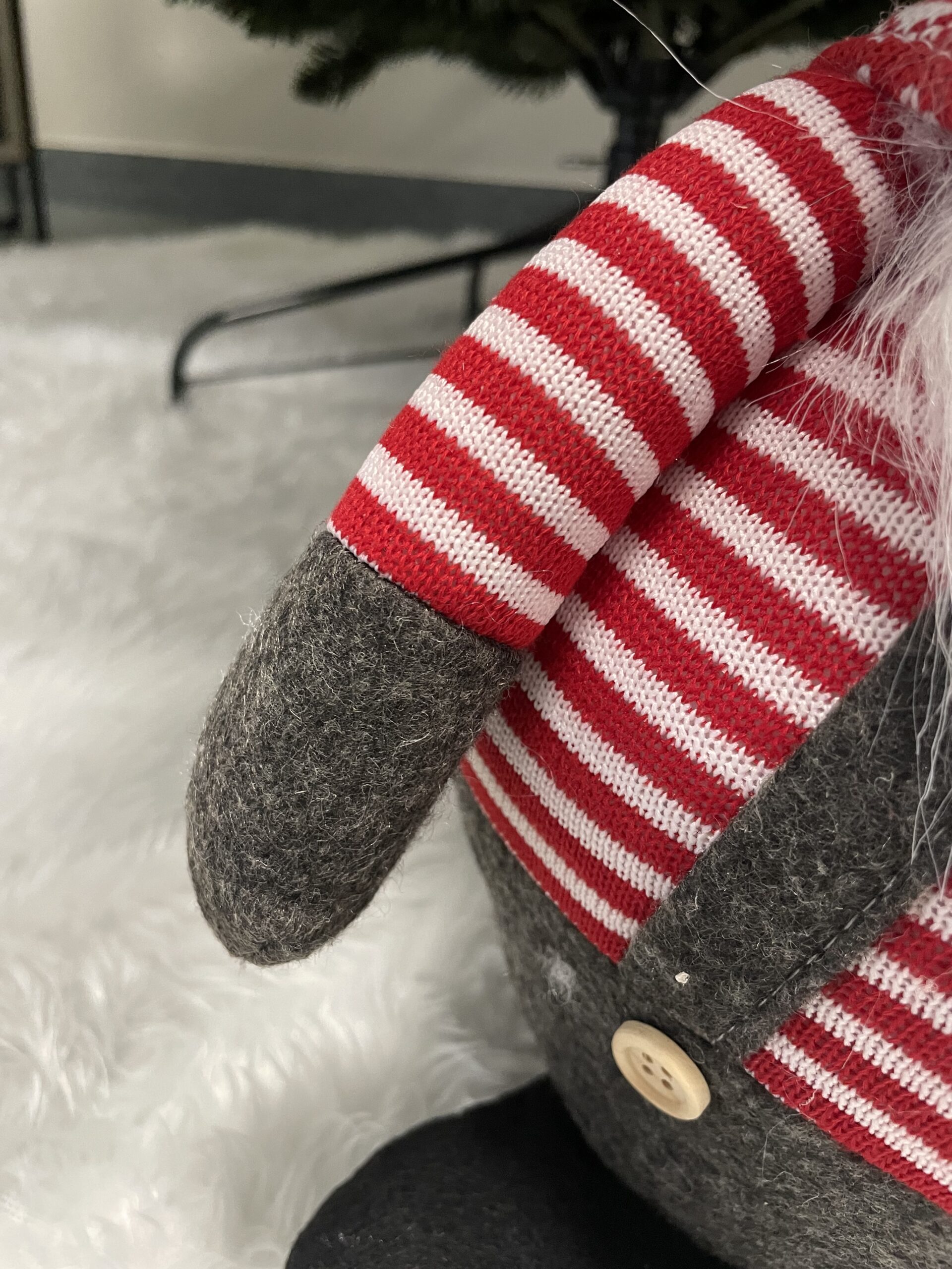 Figurina Craciun, Spiridus cu bluza in dungi, inaltime 80cm [15]