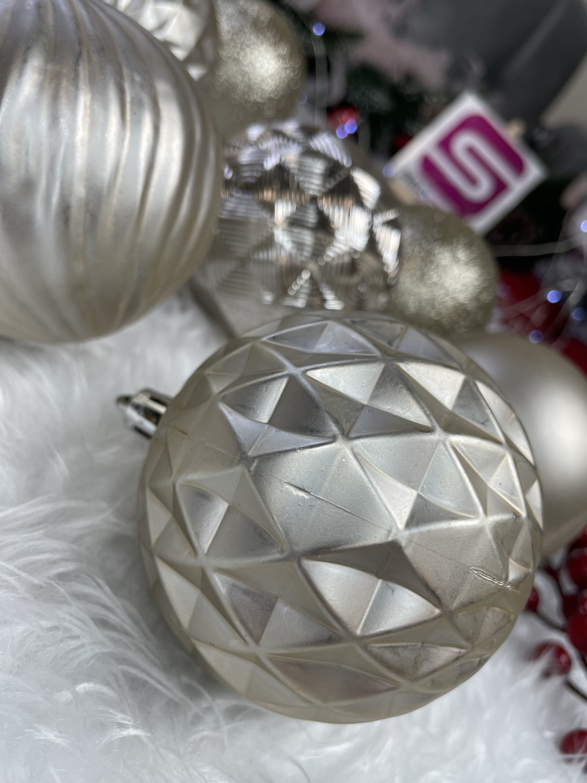 Set globuri de Craciun, 30 bucati, 6 modele, 8cm, auriu [9]