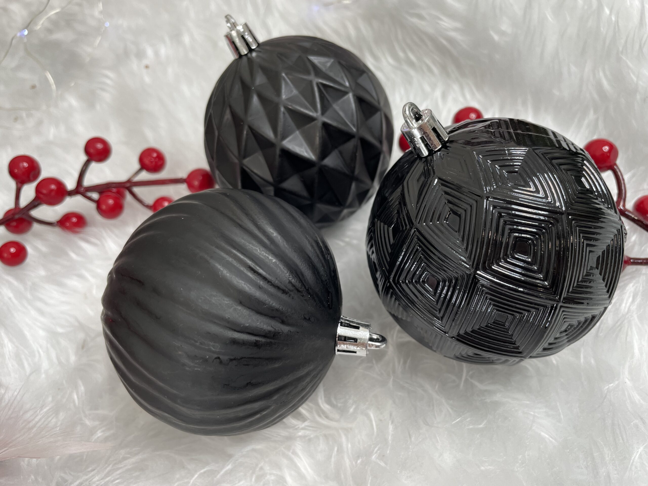 Set globuri de Craciun, 30 bucati, 8cm, 6 modele, negru [26]