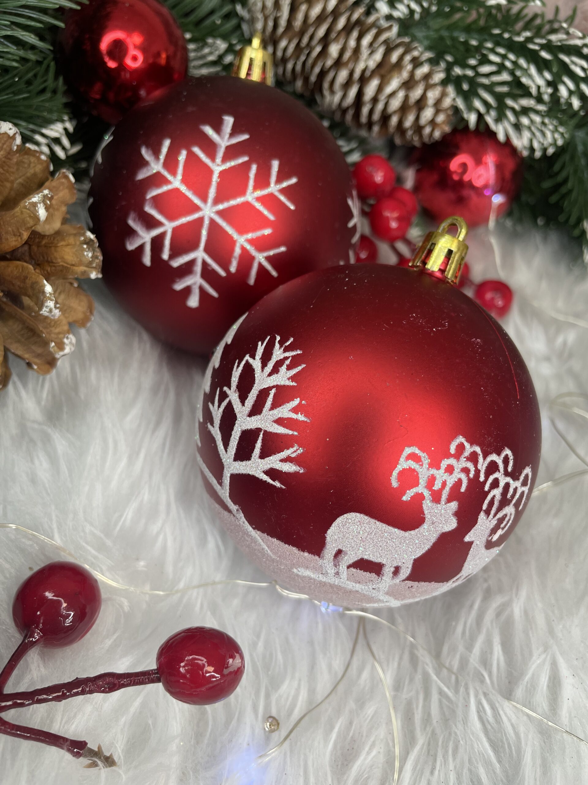 Set globuri de Craciun, 16 bucati, 8cm, 8 modele, rosu alb [24]