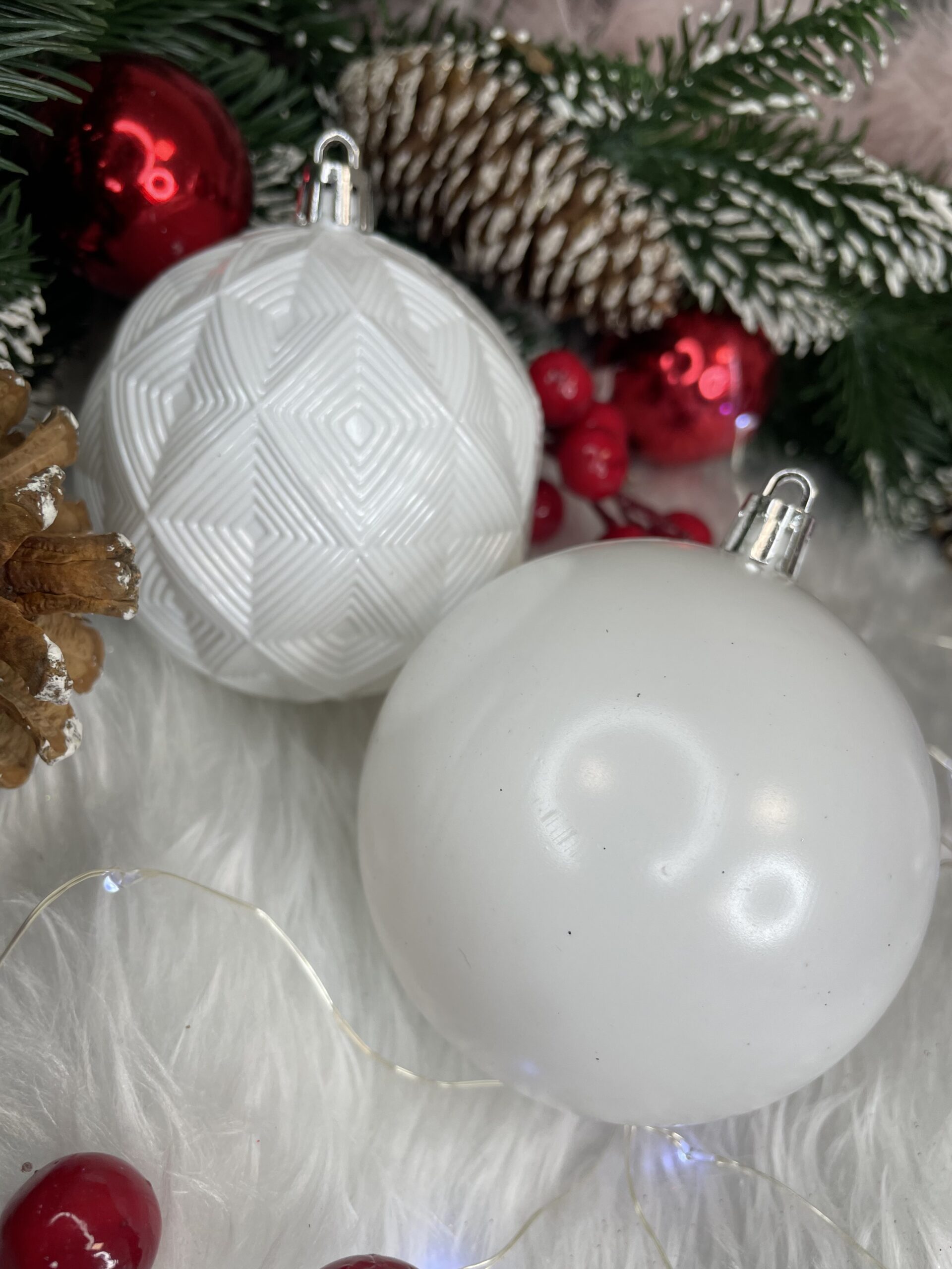 Set globuri de Craciun, 30 bucati, 8cm, 6 modele, alb [20]