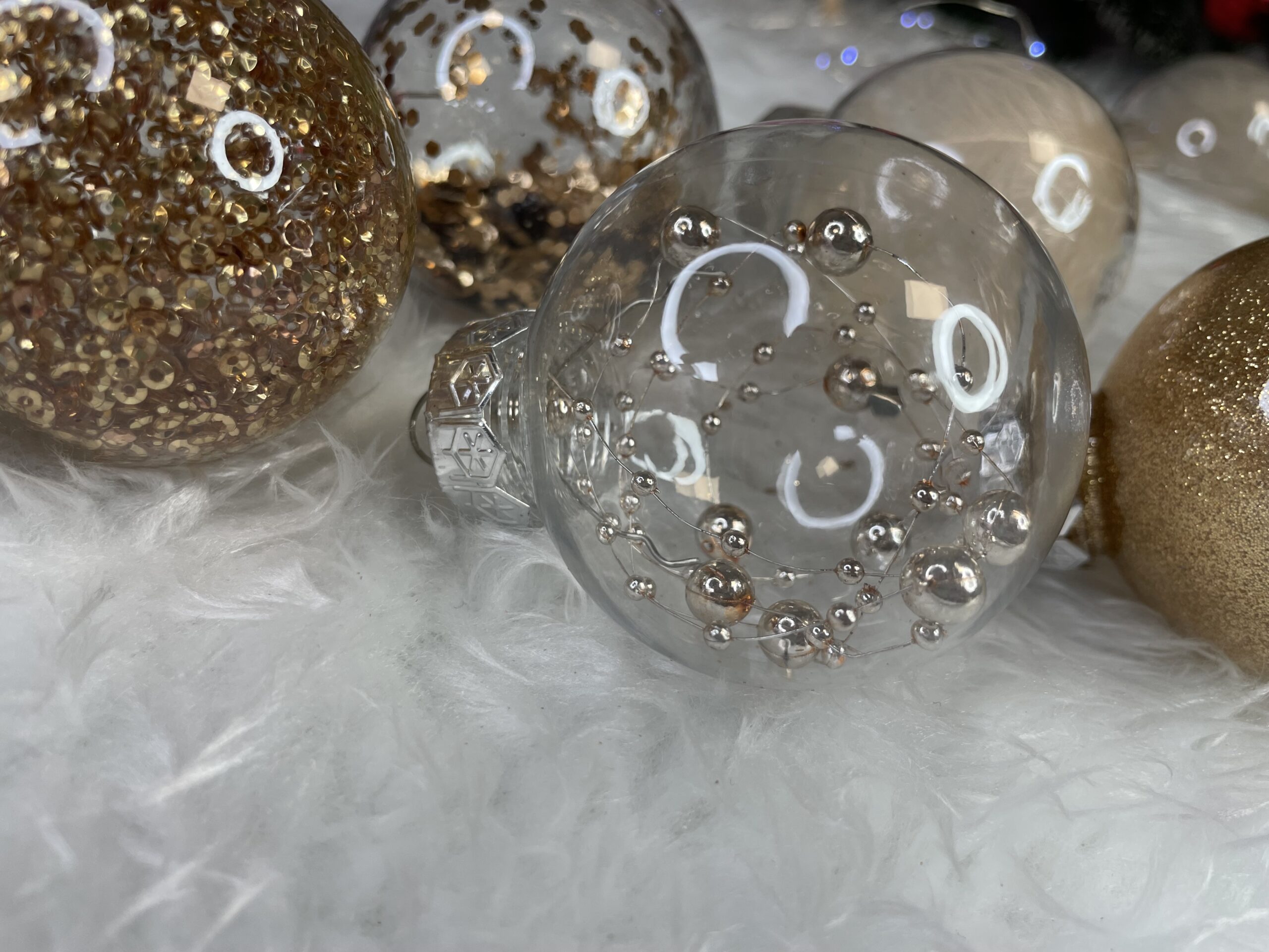 Set globuri de Craciun Inedit, 30 bucati, 6cm, transparente si auriu [22]