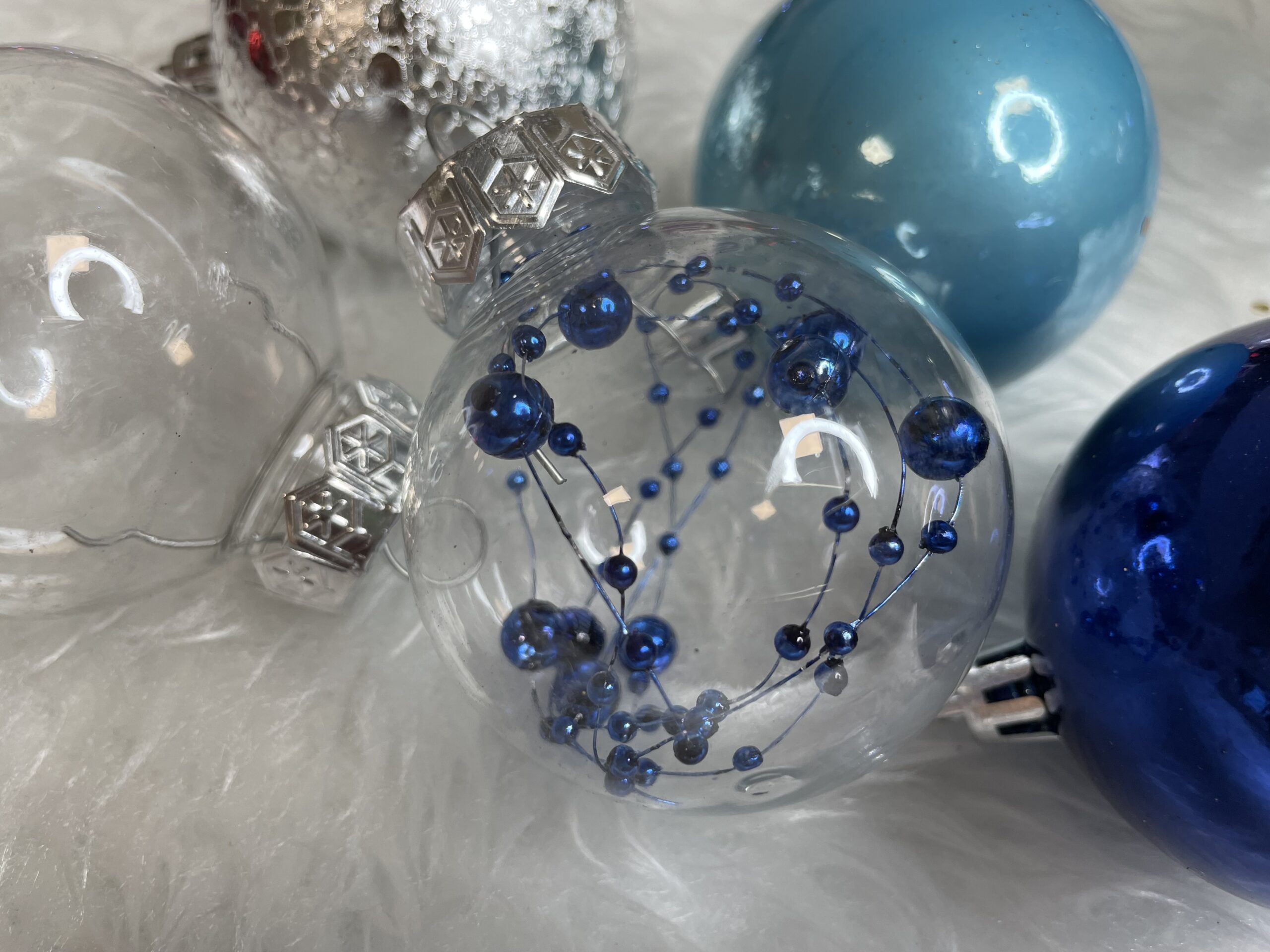 Set globuri de Craciun Inedit, 30 bucati, 6cm, transparente si albastru [24]