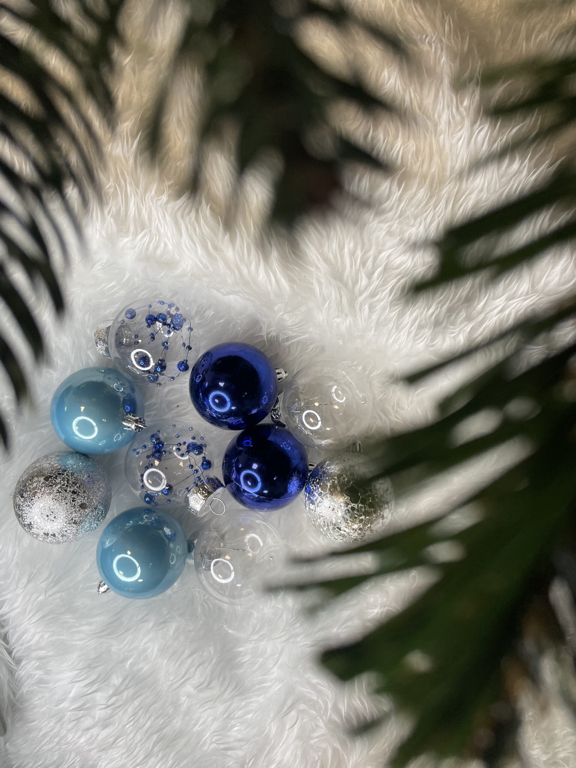 Set globuri de Craciun Inedit, 30 bucati, 6cm, transparente si albastru [30]