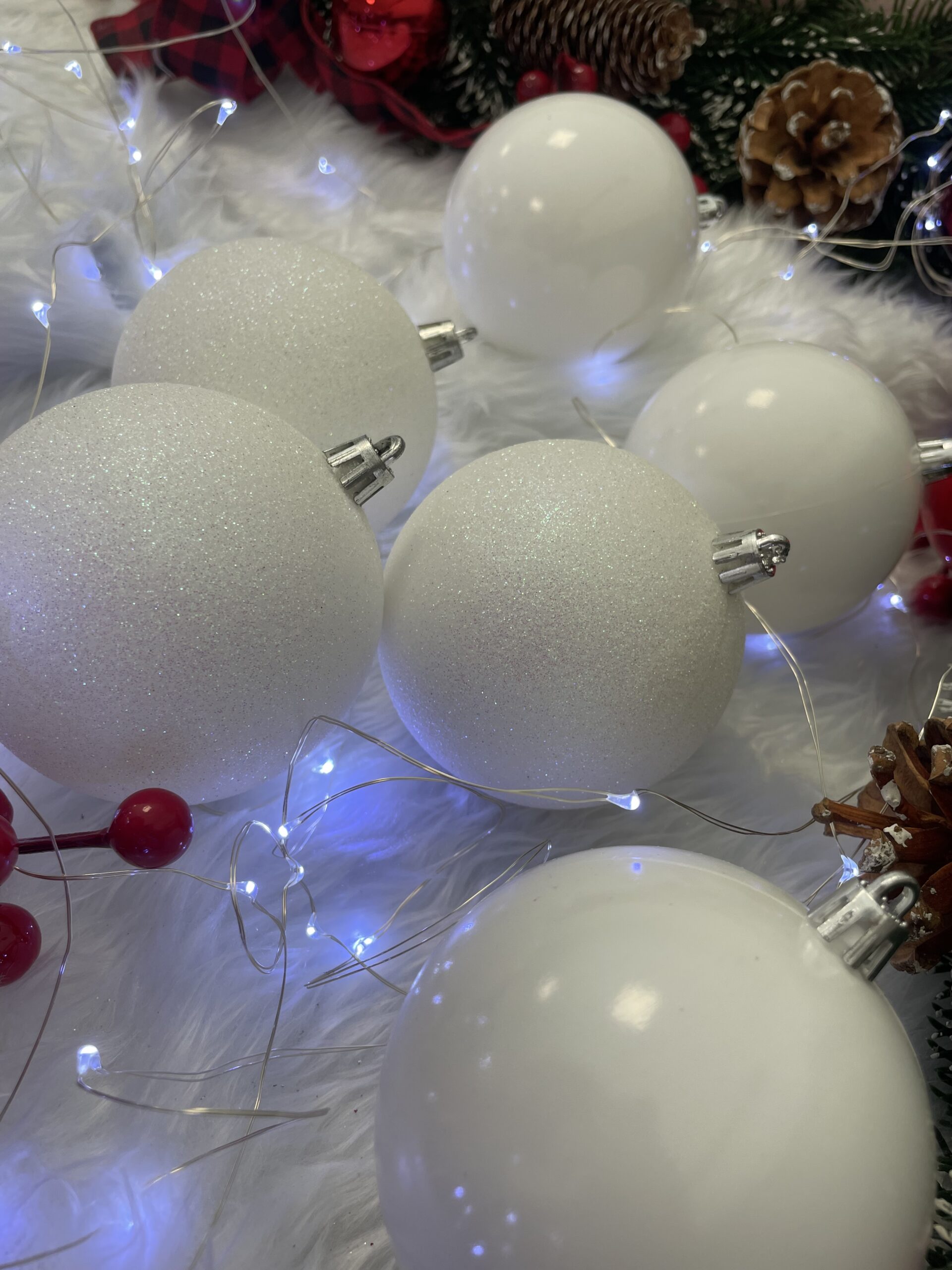 Set globuri de Craciun, 20 bucati, 8cm, alb perlat [18]