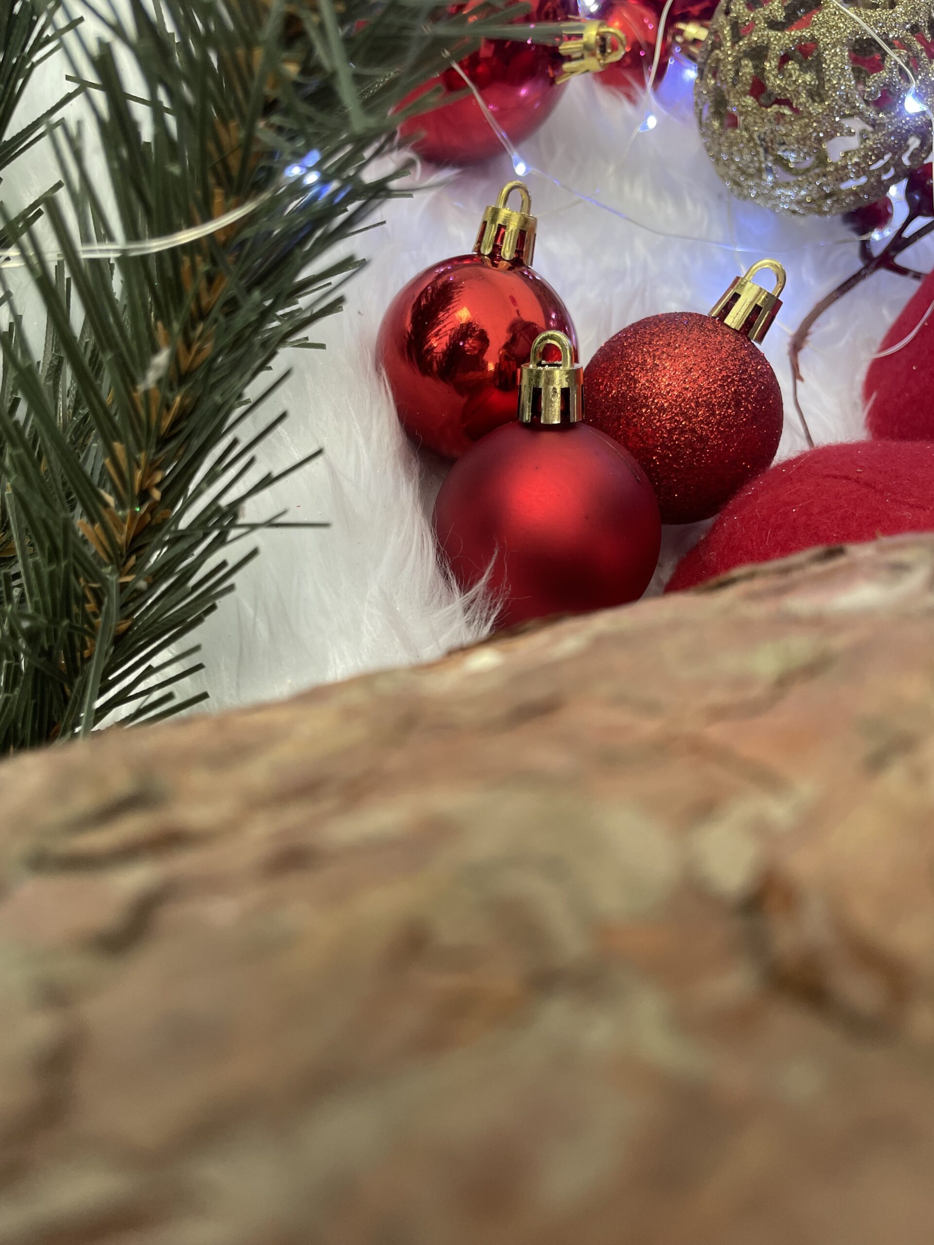 Set globuri de Craciun, 100 bucati, 3-6cm, rosu auriu [16]