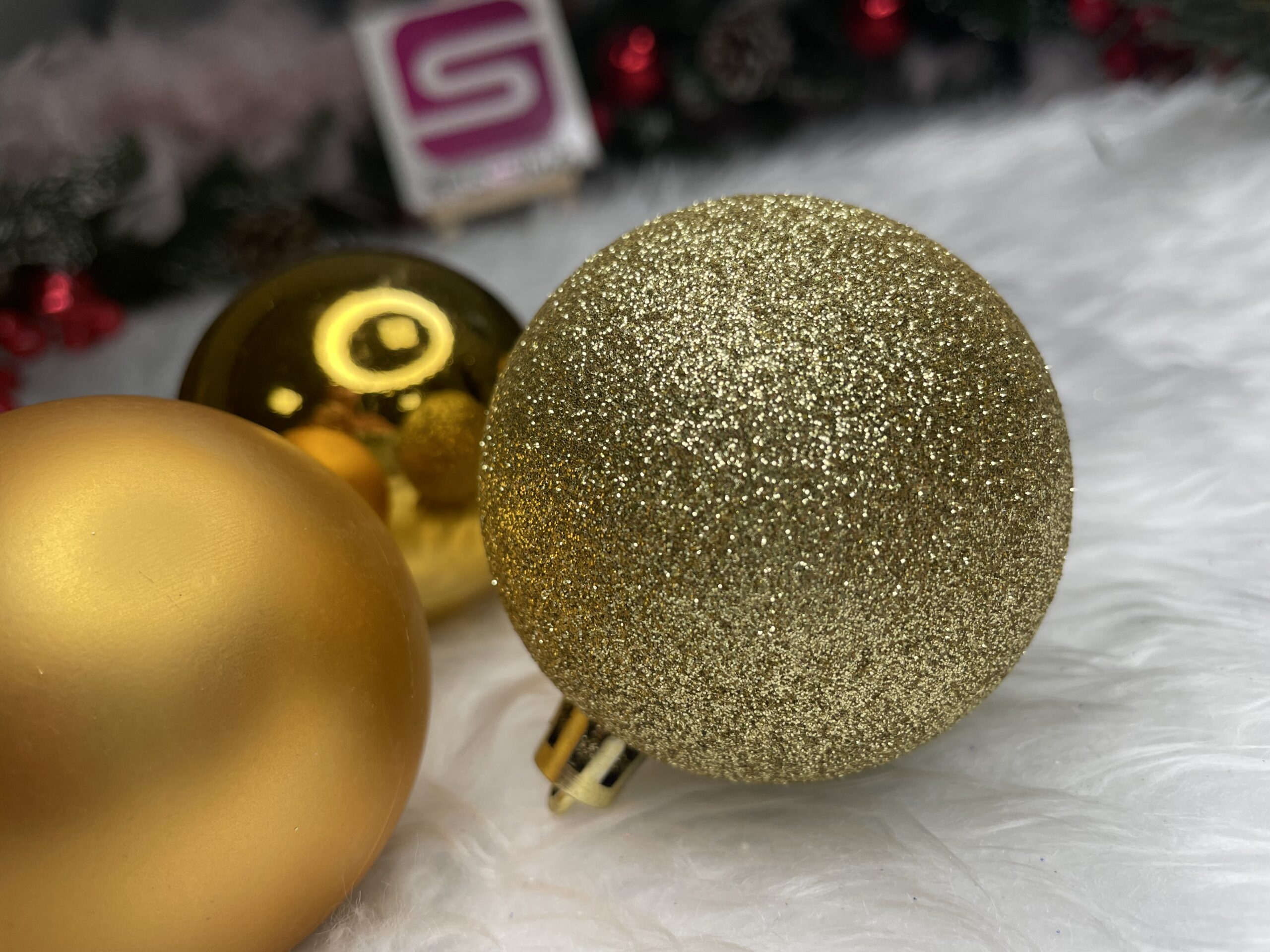 Set globuri de Craciun, 30 bucati, 3 modele, 6cm, auriu [22]